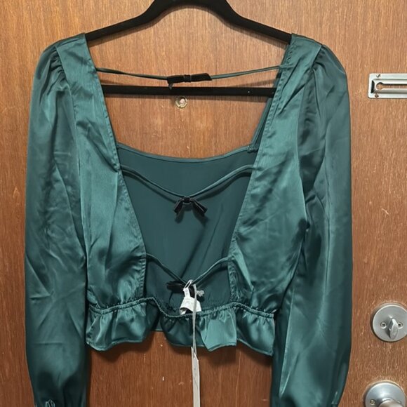 NWT WAYF Open Back Blouse - Picture 4 of 8